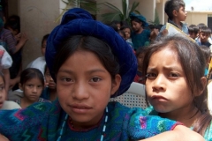 phoca_thumb_l_guate girl