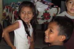 phoca_thumb_l_guate girl 3